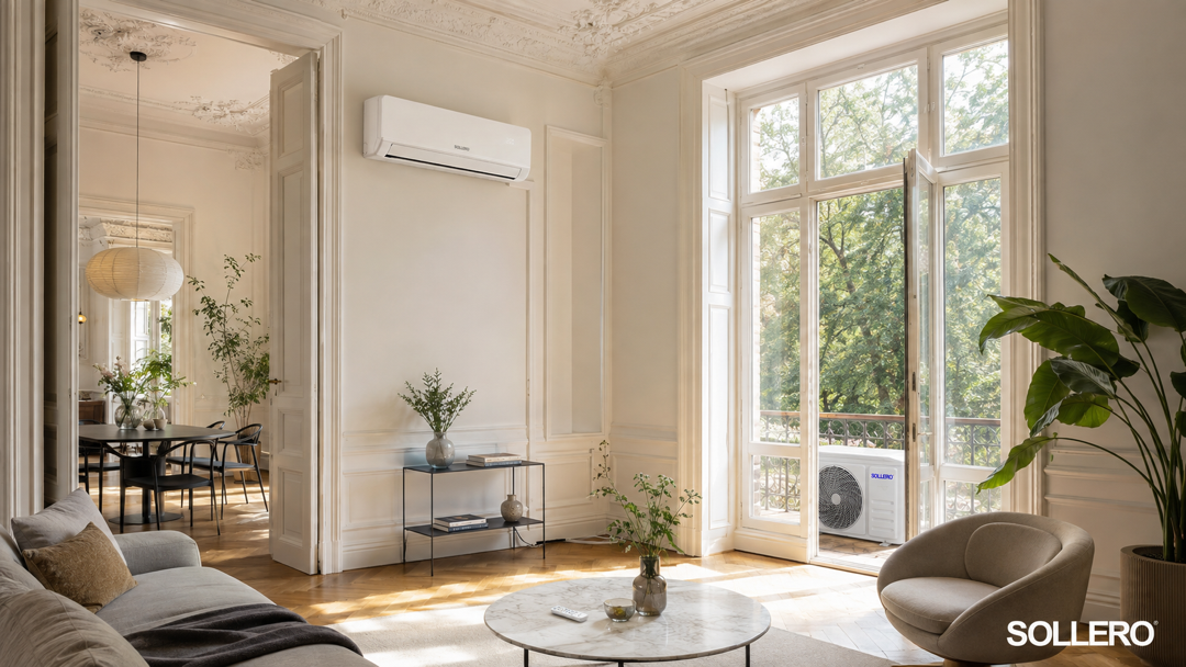 Sollero Split-Klimaanlage mit Innengerät und Außengerät in einer Altbauwohnung